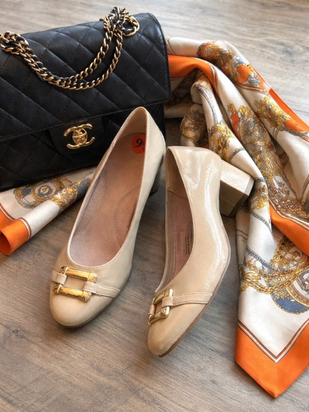 Aerosoles beige patent leather block 2” heel pumps size 9.5